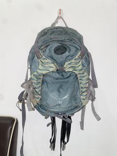 (Category: ) located in . Submitted by bangku5_thrift (Listing ID 1458052200, Image 1). Description: .