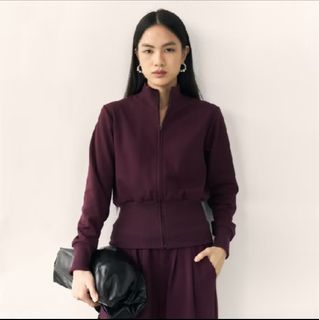 (Kategori: ) berada di . Dikirim oleh eriza_28 (ID iklan 1458092196, Gambar 1). Deskripsi: .