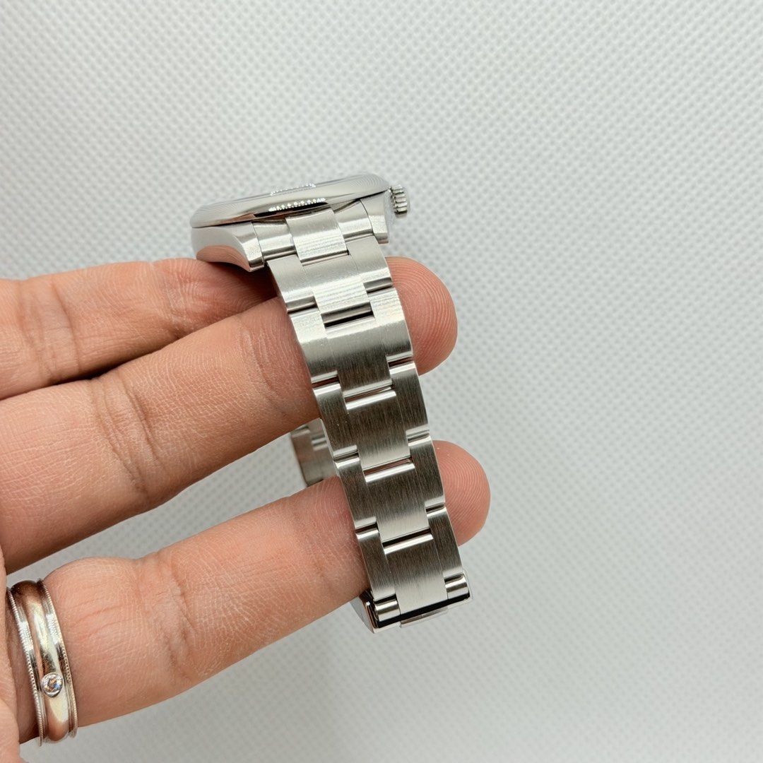 Pre Owned 08/2015 Rolex 177200 Oyster Perpetual 31 White Roman Dial OP31 OP (Category: Watches) located in Singapore. Submitted by worthytime (Listing ID 1458068266, Image 2). Description: 🫵Join our Tele-gram channel for latest updates: worthytime.biz/tele ➡️Rolex 177200 Oyster Perpetual 31 White Roman Dial OP31 OP ➡️August 2015 (1 Year In-House Warranty) ➡️Very Mint Condition ➡️Full Complete Set ✅Trade Up/Down Welcome ✅Viewing Welcome With No O