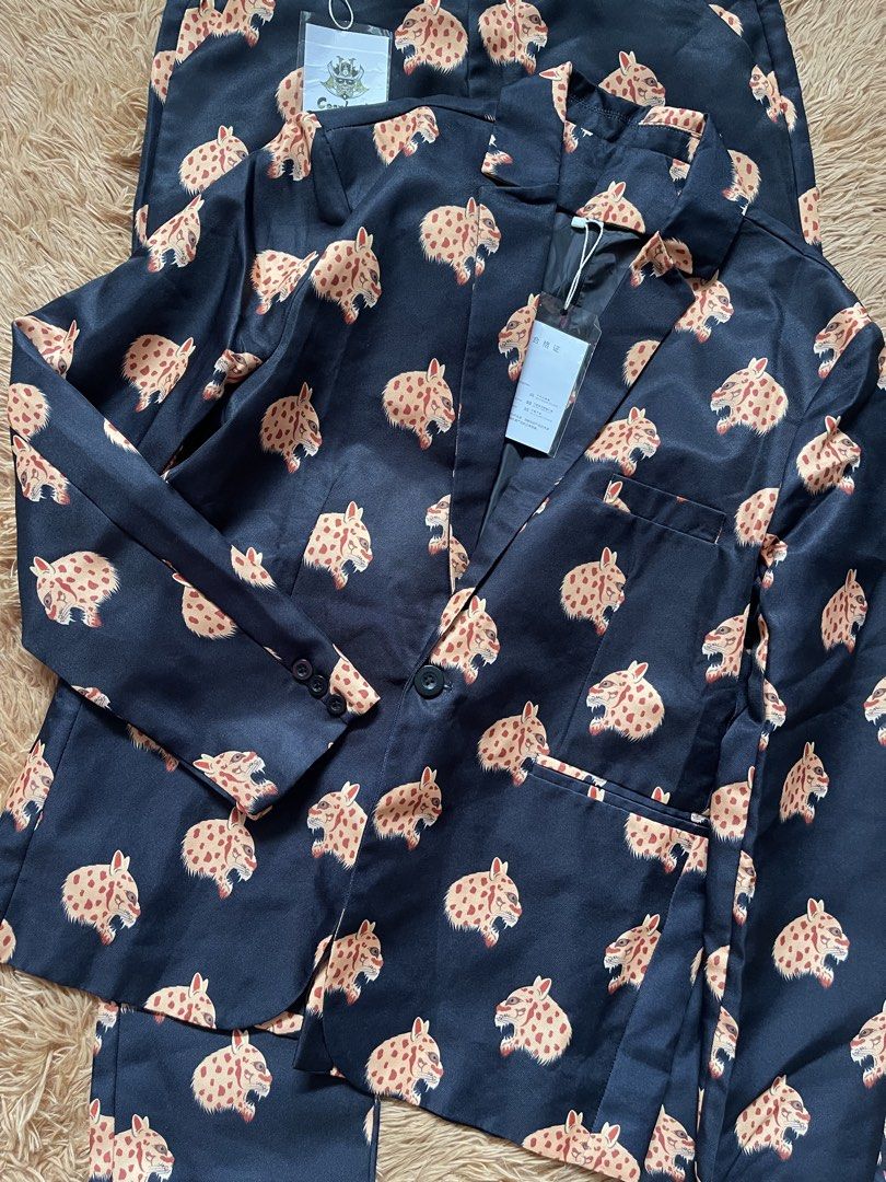 PREMIUM BLAZER COORDS (Category: Sets or Coordinates) located in Cainta. Submitted by zlove111 (Listing ID 1458092543, Image 2). Description: brand new with tags best fit large -semi xl non stretch fabric (tailored sturcture) blazer up to 40 bust pants 17" (laidflat tape measure) .