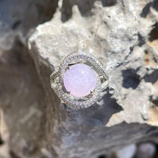 (Category: ) located in . Submitted by lovelotsdiamondd (Listing ID 1457990239, Image 1). Description: .