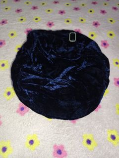 (Category: ) located in . Submitted by THA_D_THRIFT (Listing ID 1458072976, Image 1). Description: .