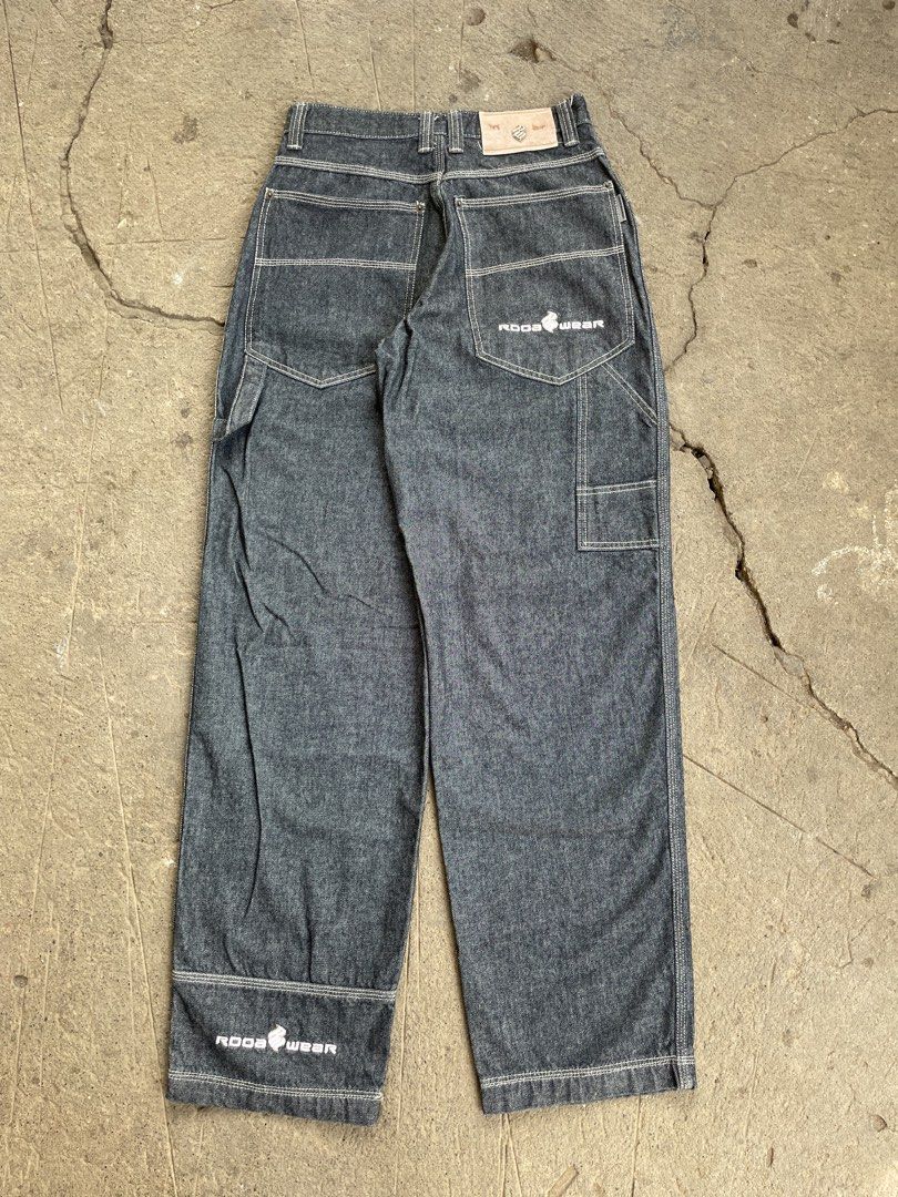 ROCAWEAR CARPENTER PANTS (Category: Jeans) located in Roxas City. Submitted by patch_archive (Listing ID 1458016150, Image 1). Description: 🚨ROCAWEAR CARPENTER PANTS🚨 🏷️ PRICE : 3000 PHP +SF 📏 ACTUAL DIMENSION USING INCHES 👖 WAIST : 28-30 👖 LENGTH : 44 👖 THIGH :13 👖 HEM : 8.5 👖 FLAWS : NONE * MESSAGE ME IF YOU HAVE ANY OTHER QUESTION ABOUT SIZING . 🚚 Local shipping fee ( 70-85 Php) ✈️ International Shipping fee cost “DM” 💳 Mode of paym