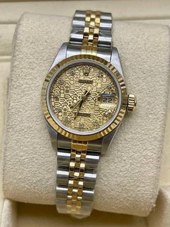 (Category: ) located in . Submitted by cielojamesdywatches (Listing ID 1458008146, Image 1). Description: .
