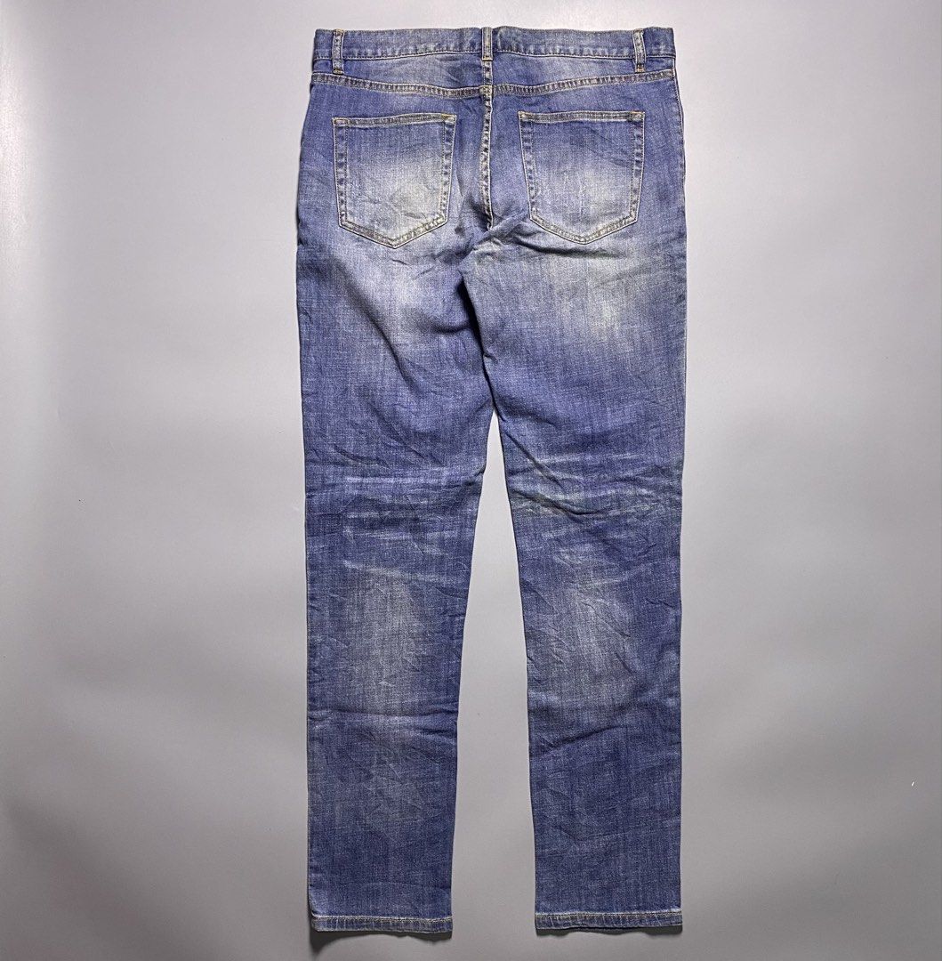 Saint Laurent Distressed Skinny Jeans (Category: Jeans) located in Bacolod City. Submitted by quiarakazelxx (Listing ID 1458054761, Image 2). Description: Size: Medium to Large fit Waist: 32-34 (via tape measure) Length: 42 Design: Distressed📌 Flaws: Just a normal sign of used (Still Presentable) Pm for more details📩.