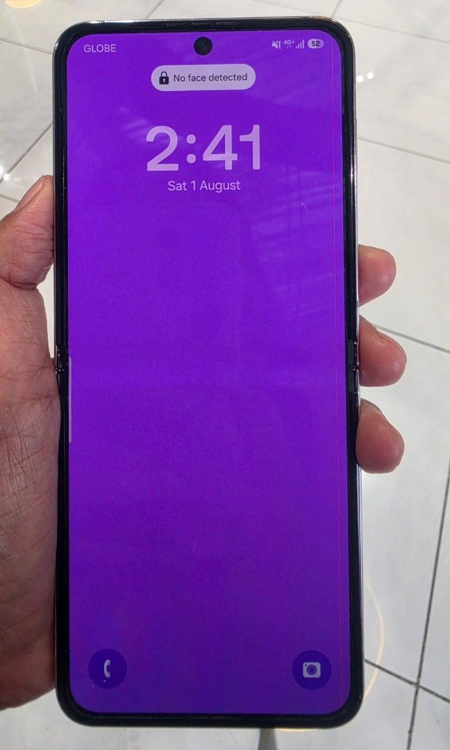 SAMSUNG GALAXY Z FLIP 5 (512GB) (Category: Samsung) located in Cebu City. Submitted by isaira (Listing ID 1452773194, Image 2). Description: Samsung Galaxy Z Flip5 512GB (Lavender/Purple) – Complete with FREE Cases 💜📱 Selling my Samsung Galaxy Z Flip5 512GB in Lavender (Purple). Inclusions: Original box Charging cable FREE phone cases Condition: 512GB storage All features are 100% working (touchscreen, cameras, speakers, fingerprint sensor, Wi-