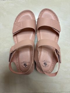 （分類：）位於 。 由 szeeeeeee052 提交（商品編號 1457934189，圖片 1）。簡介： 。