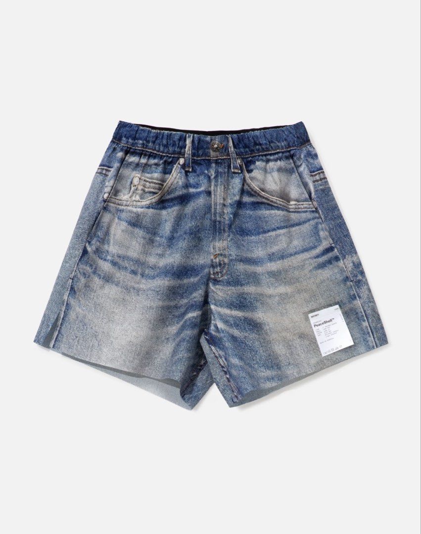 Satisfy running PeaceShell 5" Unlined Shorts (Category: Activewear) located in Makati City. Submitted by jjonvv (Listing ID 1458063210, Image 1). Description: - Satisfy Brand - Lightweight and fast-dry - Size S small , using 1 time only - Just Dm for more details .