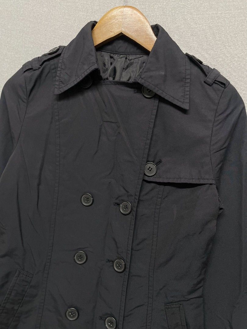 Self-Portrait - Trench Coat (Category: Coats, Jackets and Outerwear) located in Manila. Submitted by _retrovate (Listing ID 1458063061, Image 3). Description: Small-medium 9/10 condition Missing belt No major flaws.