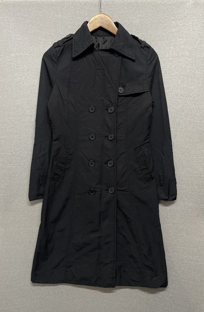 Self-Portrait - Trench Coat (Category: Coats, Jackets and Outerwear) located in Manila. Submitted by _retrovate (Listing ID 1458063061, Image 1). Description: Small-medium 9/10 condition Missing belt No major flaws.