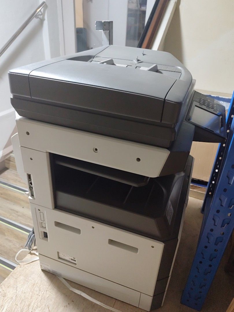 Sharp printer machine (Category: Printers, Scanners & Copiers) located in Singapore. Submitted by fullybeauty (Listing ID 1457913329, Image 2). Description: 两台夏普（SHARP）大型黑白数码复合机（复印机/打印机），商用办公机型，支持打印、复印、扫描，带输稿器、多纸盒，A3/A4都可以用。 机器仓库存放，有灰尘，为二手旧设备，未做整机检修，适合懂维修、可以简单维护的买家，不适合完全零基础用户。 ⚠️提示：机器很重，需要自提，不包送货；现状出售，低价清仓，售出不包售后，建议现场看机测试。 Two units of SHARP commercial black‑and‑white multifunctional copier / printer. Support print, copy and scan. Equipped with a
