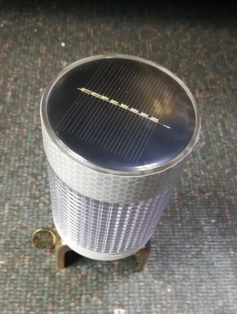 Solar Barricade Flashing Warning Light with Metal Base (Category: Industrial Equipment) located in Manila. Submitted by townlites (Listing ID 1457958040, Image 2). Description: LED light color: Red, Blue-Red Luminous mode: Flashing Operation time: At night Material: PC Weight: 155g Size: 73mm*75mm*185mm Visible distance: 500-1000m at night Switch: OFF/AUTO Waterproof Charging Time:5~8h (depend on illumination intensity) Working time: 24-48hrs .