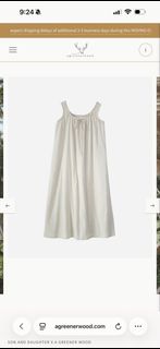 (Category: ) located in . Submitted by declutter_my_clothes (Listing ID 1458042031, Image 1). Description: .
