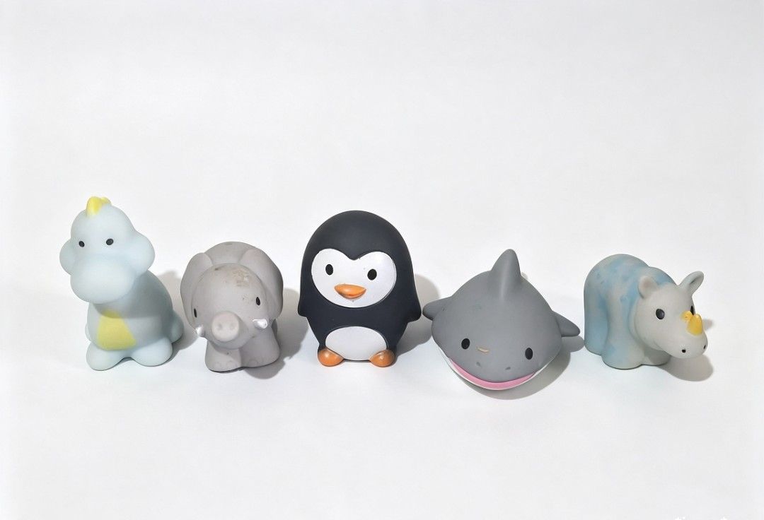 Squeaky Bath Toys Bundle (Category: Bathtub & Bath Accessories) located in Bulacan. Submitted by gjeen (Listing ID 1457925114, Image 2). Description: .
