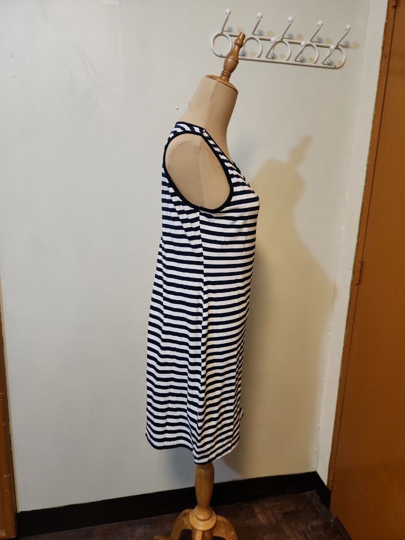Stripes dress med to large (Category: Dresses) located in Marikina City. Submitted by KanamiFinds (Listing ID 1458056851, Image 2). Description: bust: 36 to 44 inches length : 32 inches from shoulders waist: 30 - 36 inches.