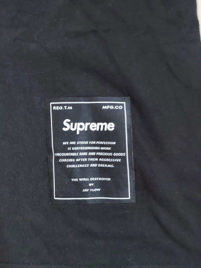 Supreme Bart Simpson Graphic T-Shirt Size L (Category: Tshirts & Polo Shirts ) located in Caloocan City. Submitted by rhemy041890 (Listing ID 1457991546, Image 2). Description: - Authentic Supreme x Bart Simpson T-Shirt - Size: Large (L) - Features iconic Bart Simpson graphic print on chest pocket - Includes woven Supreme label for authenticity - Perfect collectible for Supreme and Bart Simpson fans.