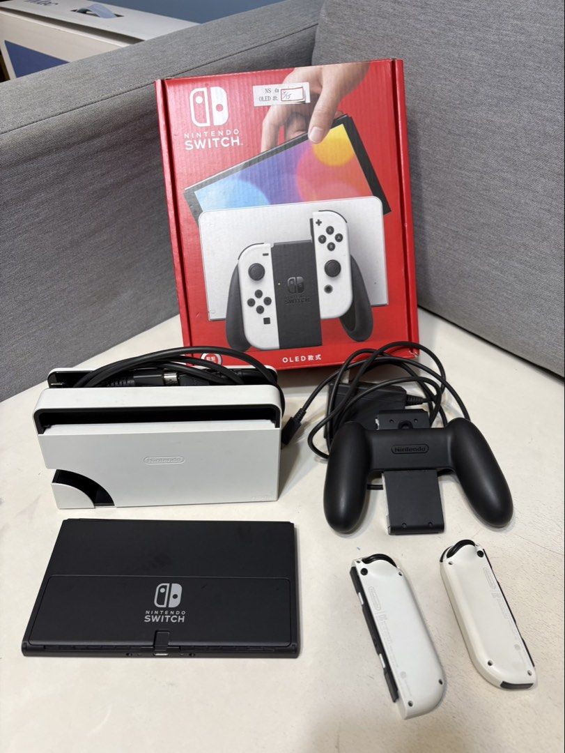 由 dale_tcx (刊登 ID 1458022771，圖片 2) 提交，位於 新北市 (New Taipei) 的 SWITCH OLED (類別：Nintendo 任天堂)，說明：⭐️歡迎相關3C產品買賣/貼換 ⭐️新北新莊可面交/7-11貨到付款 ⭐️先成交為主 可付訂金 ☎️➕Line速回：dale12x24 ❌不議價 。