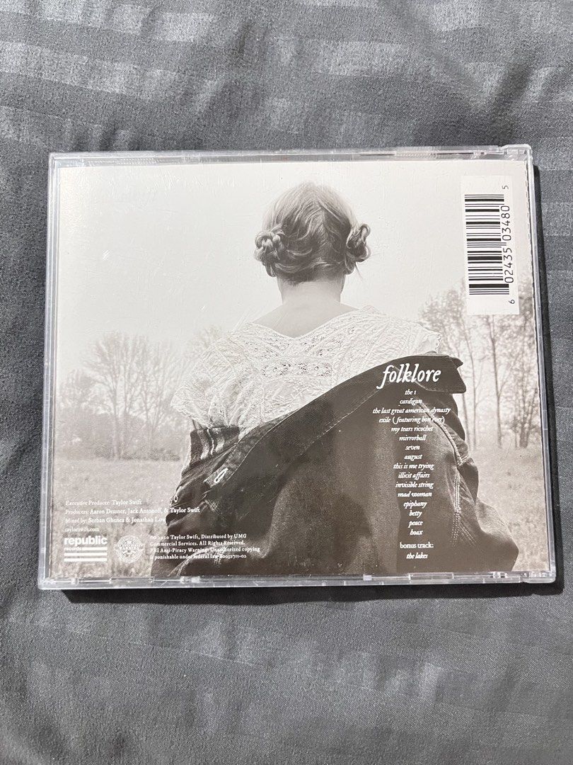 Taylor Swift Folklore CD (Category: CDs & DVDs) located in Cebu City. Submitted by jinmrii (Listing ID 1458021800, Image 2). Description: .