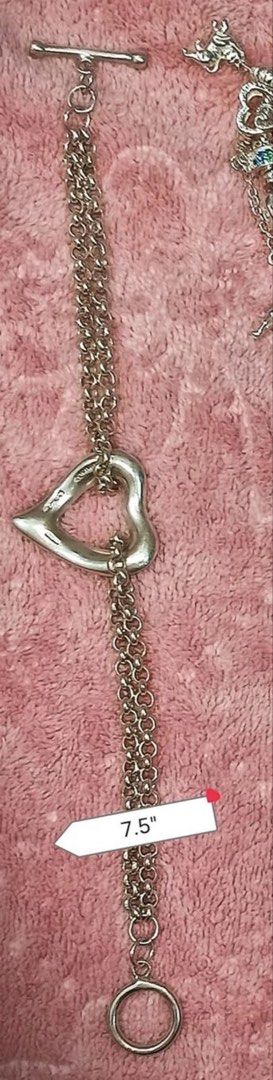 T&Co Heart Bracelet (Authentic) (Category: Bracelets) located in Manila. Submitted by thrifty_cool (Listing ID 1458088661, Image 1). Description: .