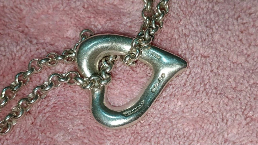T&Co Heart Bracelet (Authentic) (Category: Bracelets) located in Manila. Submitted by thrifty_cool (Listing ID 1458088661, Image 2). Description: .