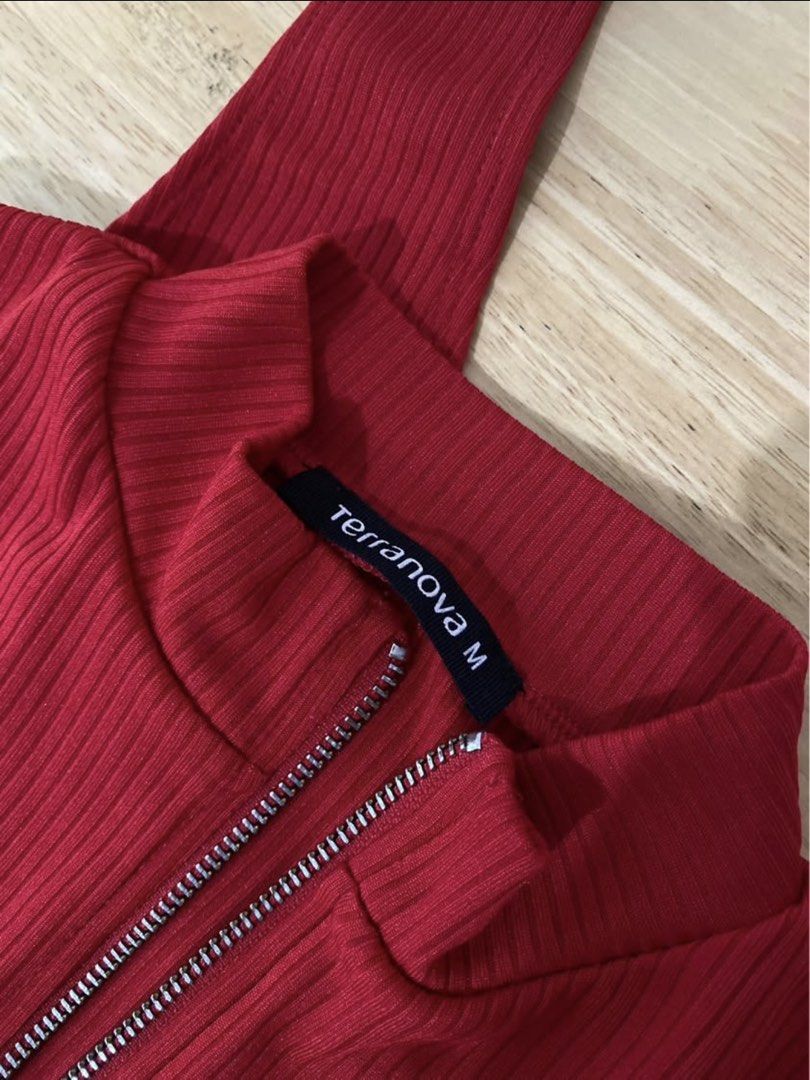 Terranova Bodysuit (Category: Others Tops) located in Manila. Submitted by meganbrags (Listing ID 1457912168, Image 3). Description: Medium on tag. Has snap on buttons for security..