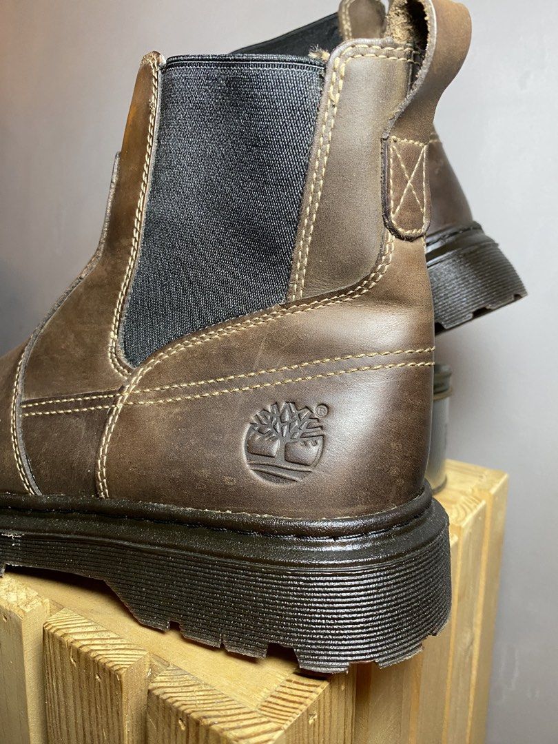 TIMBERLAND CHELSEA BOOTS BROWN LEATHER (Category: Boots) located in Pasig City. Submitted by barako.vintage (Listing ID 1458011192, Image 3). Description: Leather is newly cleaned and conditioned Sole is newly replaced ready for the next user Gcash or cash if meetup Payment first policy.