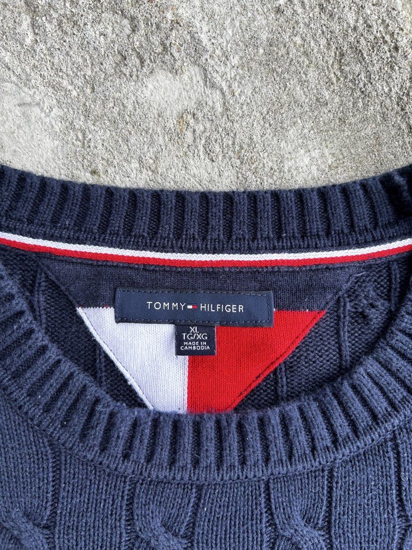 Tommy Hilfiger cable-knit crewneck sweater (Category: Coats, Jackets and Outerwear) located in Balanga. Submitted by nothingtohold.co (Listing ID 1458024031, Image 3). Description: Tommy Hilfiger cable-knit crewneck sweater Xl on tag | 24 width | 29 length | 9.8 condition Excellent no issue Gcash | jnt | bataan Vouch~vc.