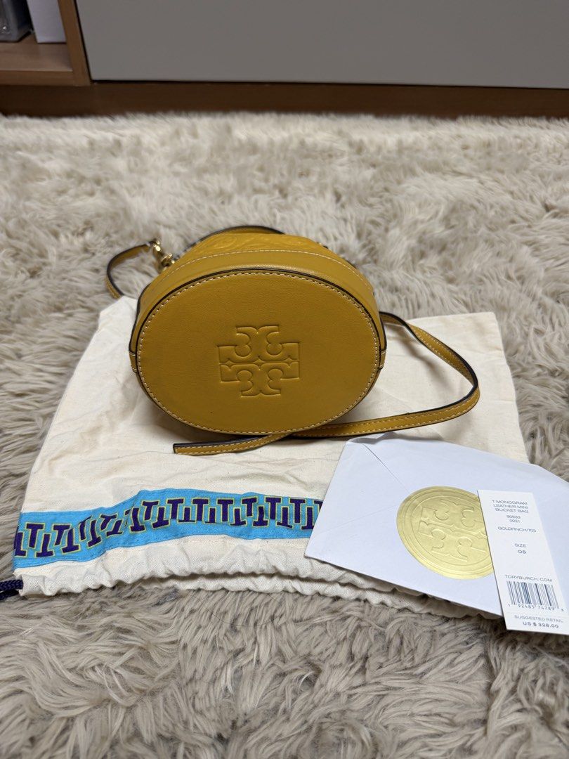 Tory burch bucket bag (Category: Luxury Bags & Wallets) located in Pasig City. Submitted by jhajejish (Listing ID 1457915774, Image 2). Description: .