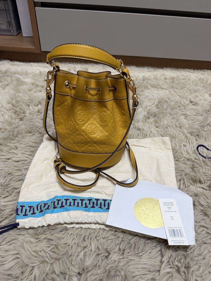 Tory burch bucket bag (Category: Luxury Bags & Wallets) located in Pasig City. Submitted by jhajejish (Listing ID 1457915774, Image 3). Description: .