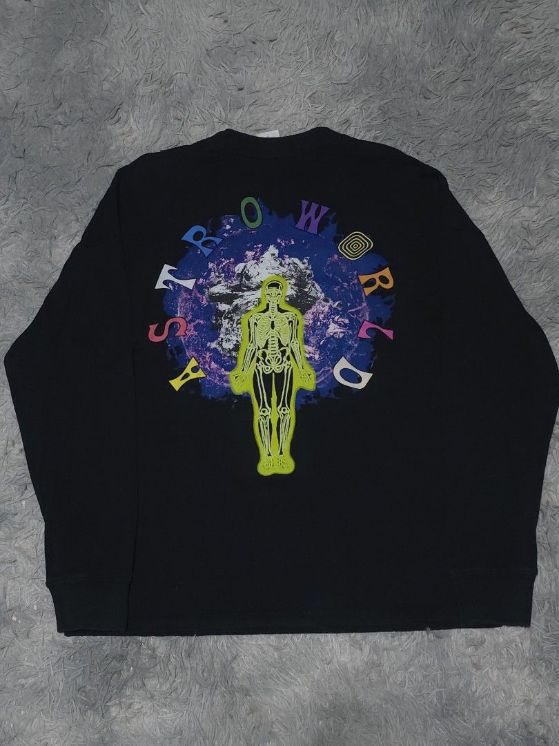 Travis Scott Astroworld Black Long Sleeve (Category: Tshirts & Polo Shirts ) located in Abulug. Submitted by humanwhosellthings (Listing ID 1458094974, Image 1). Description: Color: Black - Style: Long sleeve tee - Size: Medium on tag fit to Large 21W x 26.5L - Front Graphic: 'WISH YOU WERE HERE' - Back Graphic: 'ASTRO WORLD' - Ideal for: Fans of unique graphic tees.