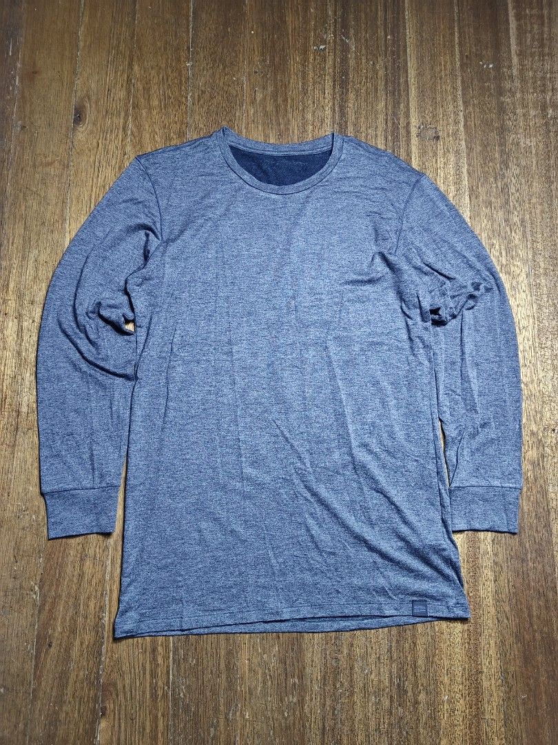 Uniqlo HEATTECH Extra Warm medium mens (Category: Longsleeves) located in Mandaluyong City. Submitted by heatgear (Listing ID 1458022003, Image 1). Description: - Uniqlo HEATTECH Extra Warm Long-Sleeved Shirt - Color: Grey Marl - Size: Medium (M) - Material: Acrylic, Rayon, Polyester, Spandex - Ideal for layering in cold weather - Provides excellent warmth and comfort - Made in China chest 88-96cm 170/95 350 + sf location mandaluyong.