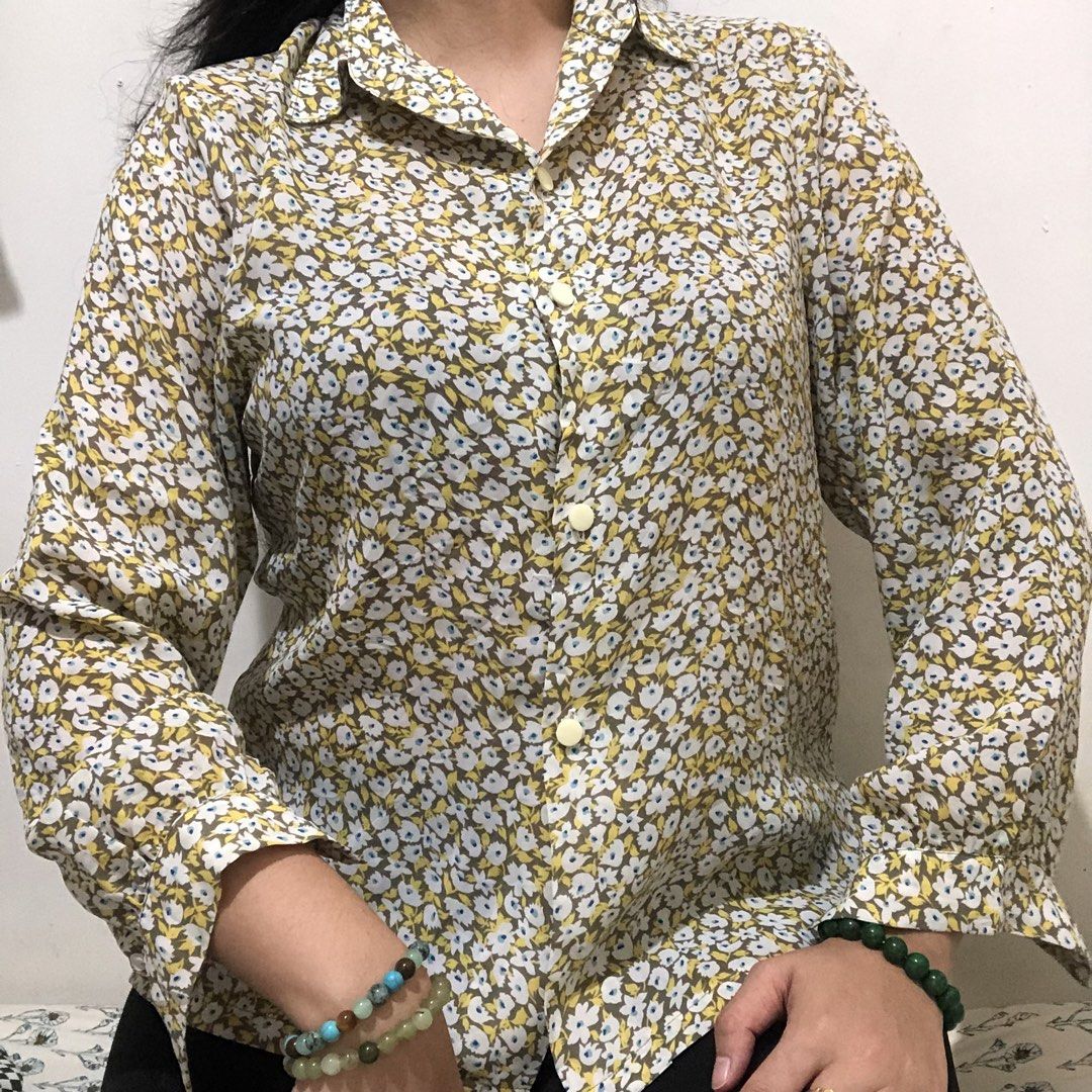 vintage / unique tops / office blouse (Category: Blouses) located in Davao. Submitted by Sheonclutter (Listing ID 1457925555, Image 2). Description: Floral Button-down Longsleeve * Pre-loved * L - semi XL * Chiffon like tela (light-weight, might need inner when worn) * perfect for office / casual manage expectation! PAYO 139 + SF (shouldered by buyer) mop: gcash.