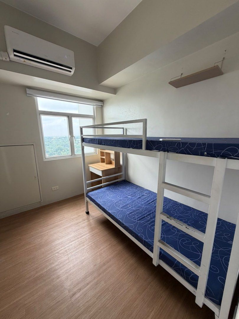 Vista Pointe Katipunan Condo (Category: Apartments & Condos) located in Paranaque City. Submitted by johnrramirez88 (Listing ID 1457979849, Image 1). Description: *Vista Pointe* Location: Vista Pointe by Vista Residences, Katipunan Avenue, Loyola Heights, Quezon City • Walking distance to Ateneo de Manila & Miriam College • ⁠Easy access to shopping malls and restaurants 1 Bedroom with 1 T/B 27.69 sqm 20th Floor No Parking Furnished Unit • 1 Doubl