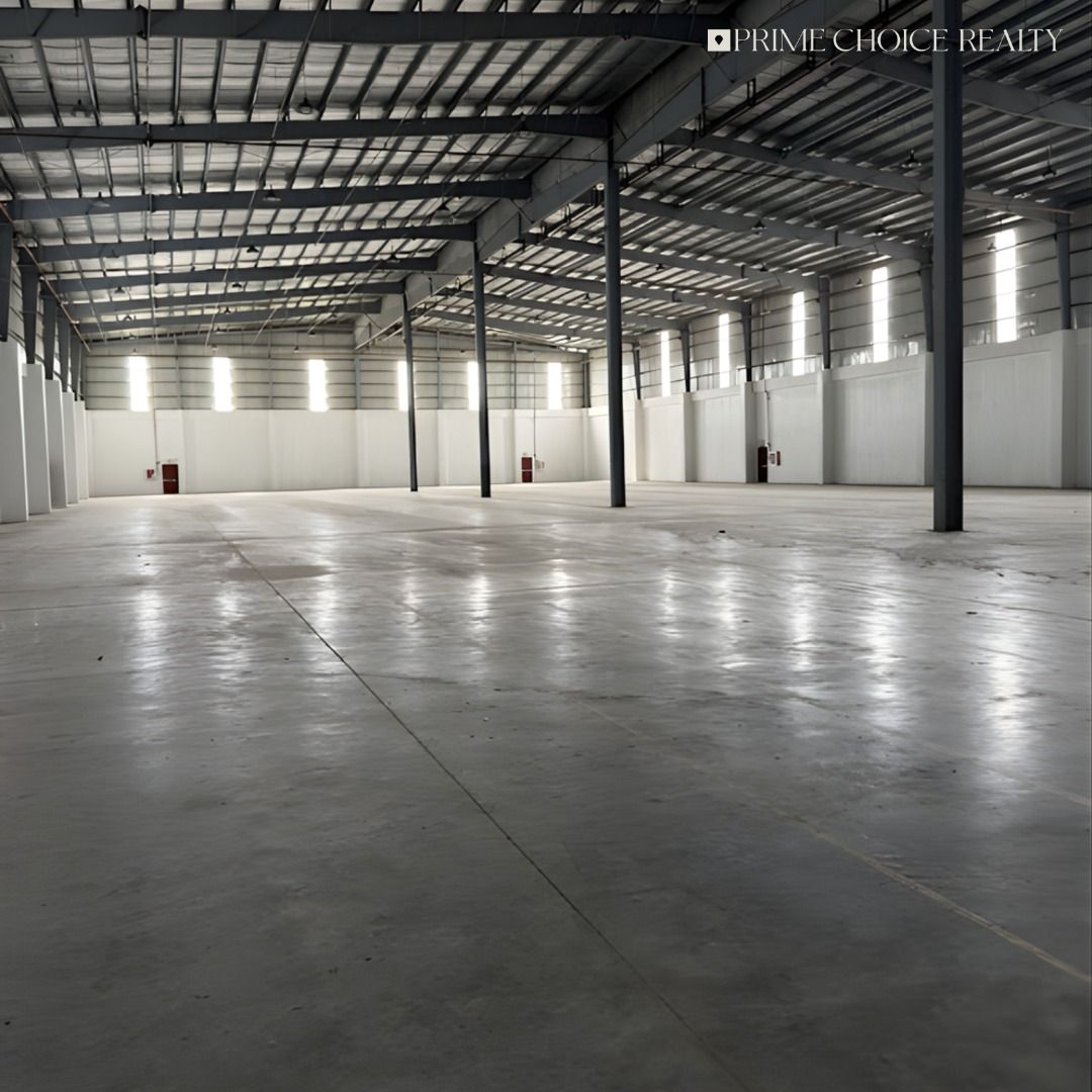 WAREHOUSE IN LIMA TECHNOLOGY CENTER, BATANGAS CITY (Category: Commercial) located in Quezon City. Submitted by primechoicerealtyinc (Listing ID 1457979200, Image 2). Description: FOR LEASE: WAREHOUSE IN LIMA TECHNOLOGY CENTER, BATANGAS CITY Property Details: • Total Area: 4,008.88 sqm • Warehouse Area: 3,551.68 sqm • Mezzanine Area: 457.20 sqm Lease Rate: ₱300/sqm/month Association Dues: ₱15/sqm/month Estimated Monthly Rent: ₱1,202,664 + Associat