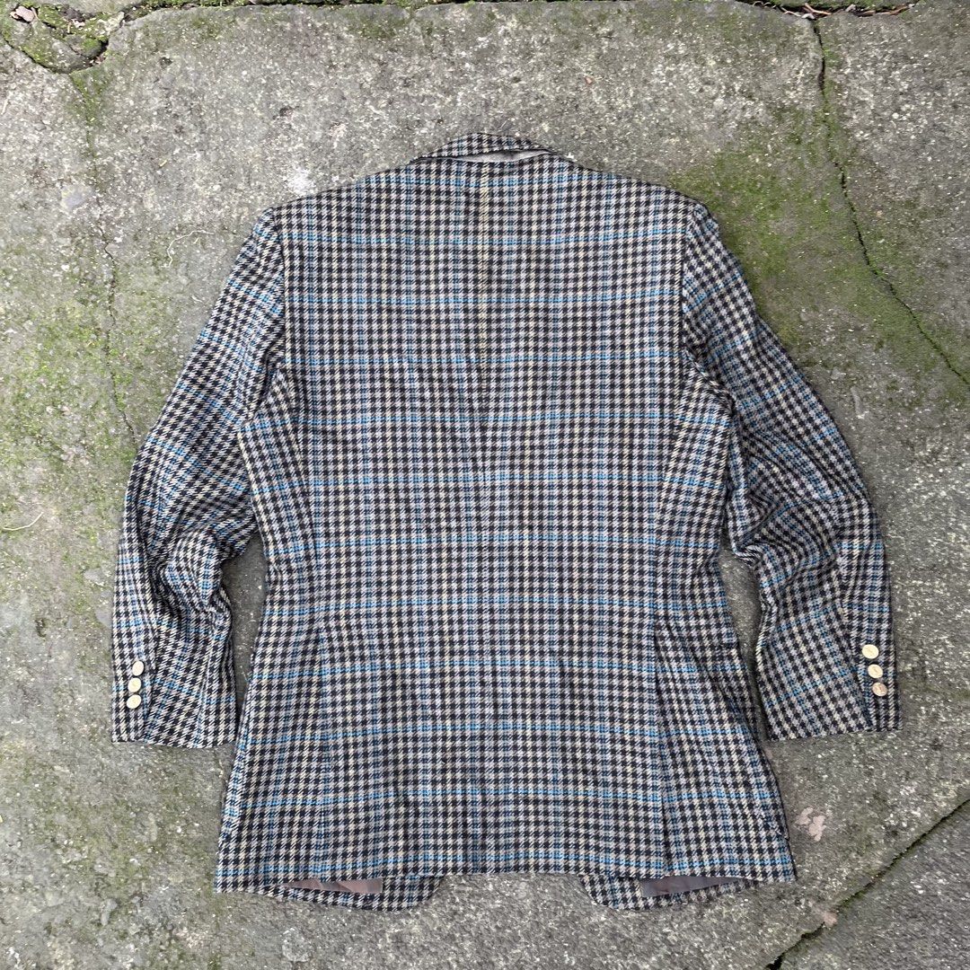YSL Coat / Americana (Category: Sets & Coordinates) located in Nagcarlan. Submitted by swiftgem-d189 (Listing ID 1458003325, Image 2). Description: Pm for more details!.
