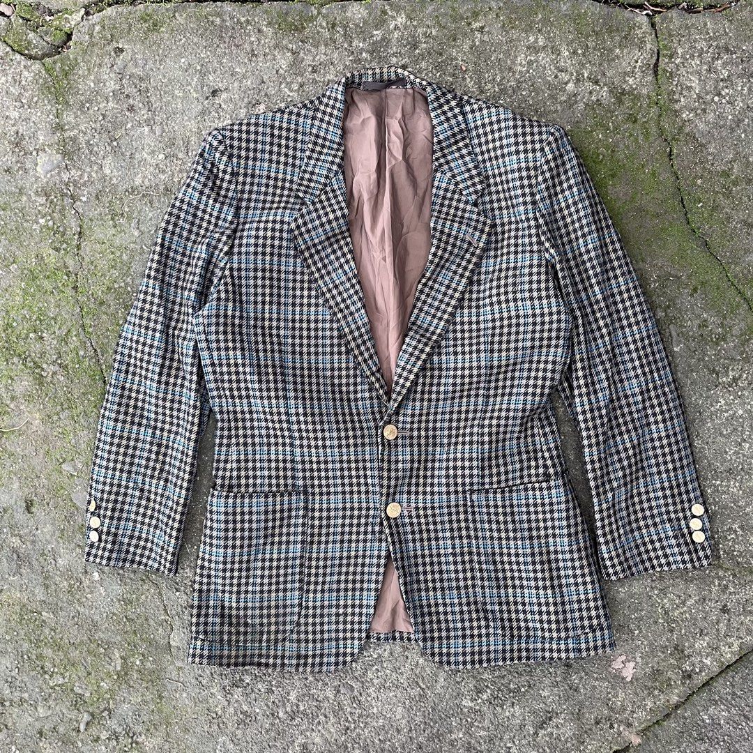 YSL Coat / Americana (Category: Sets & Coordinates) located in Nagcarlan. Submitted by swiftgem-d189 (Listing ID 1458003325, Image 1). Description: Pm for more details!.