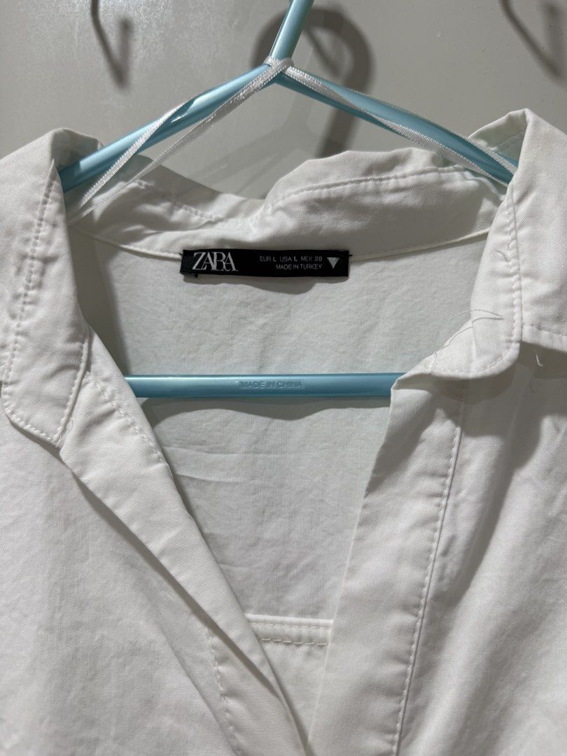 Zara Cropped Polo Shirt (Category: Longsleeves) located in Manila. Submitted by ksywn (Listing ID 1458056565, Image 3). Description: used twice good condi.