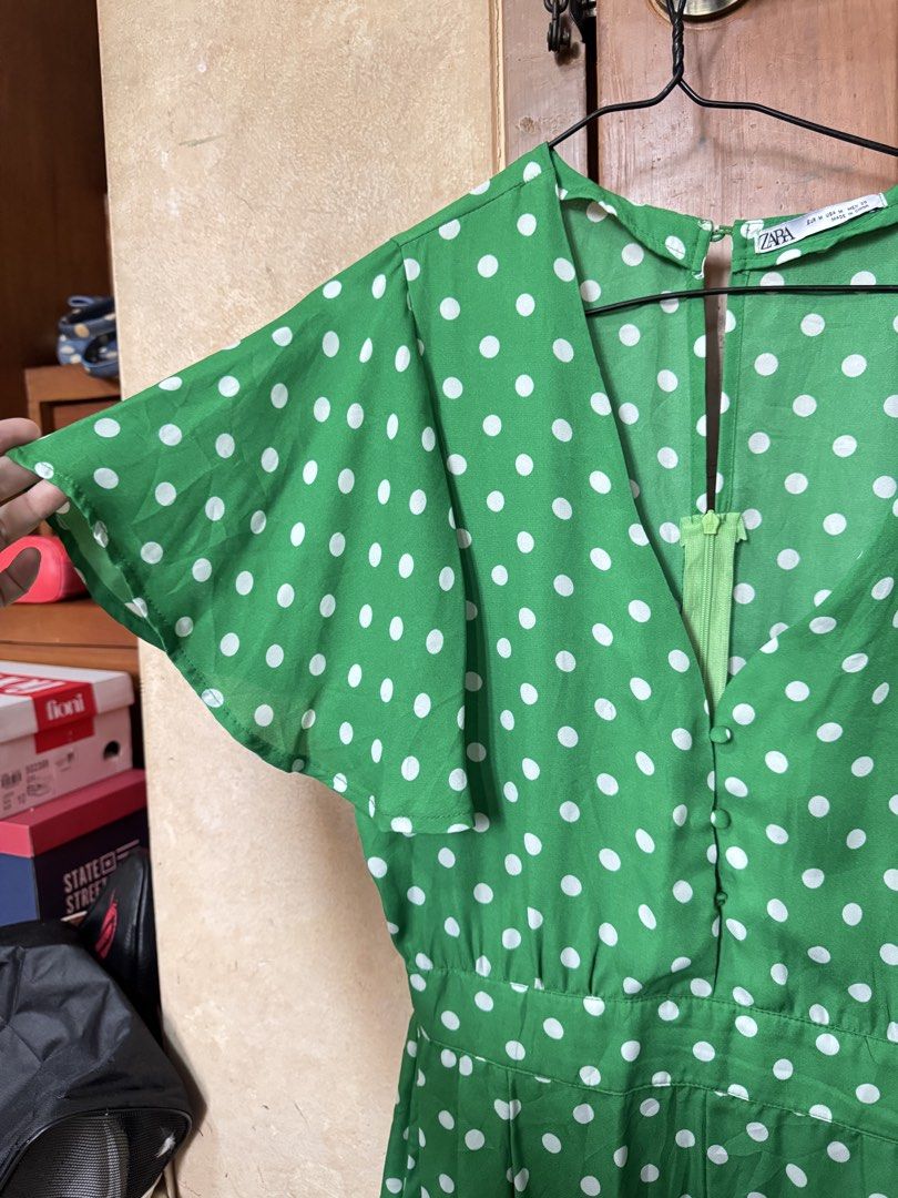 Zara Green And White Polka Dots Romper (Category: Rompers) located in Manila. Submitted by nadinecarlos (Listing ID 1457990043, Image 2). Description: Super nice in person.