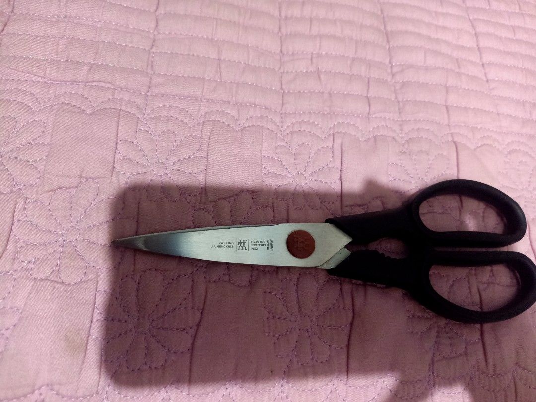 Zwilling j.a henckels scissors (Category: Dinnerware & Cutlery) located in Pasig City. Submitted by urdal01 (Listing ID 1458028079, Image 1). Description: zwilling j.a henckels scissors goodcondition/surplus made in germany sharp.
