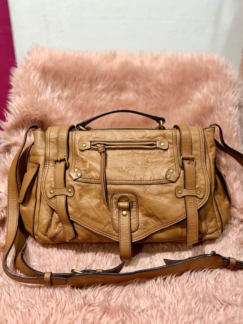 2Way Pure Leather Beanpole (Category: Cross-body Bags) located in Davao. Submitted by catchycollections2018 (Listing ID 1458285403, Image 2). Description: Long lasting material, in excellent condition 💯 pure leather, very classy, light weight, value for money, semi large size w/ multiple pockets.