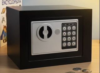 （分類：）位於 。 由 lucics 提交（商品編號 1458242781，圖片 1）。簡介： 。
