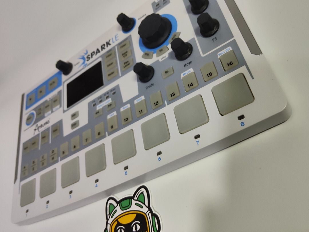 🎹 Arturia SparkLE MIDI Controller Drum Machine (Category: Musical Instruments) located in Binangonan. Submitted by shadowcatgears8 (Listing ID 1458243250, Image 3). Description: Looking for a compact and stylish MIDI controller Drum Machine? 🎶 Selling my Arturia SparkLE, lightly used and in good condition. ✅ Lightly used - Just Tested it and home used. ✅ Fully functional 📦 No original box 🎁 FREE Shadow Cat Gears sticker with purchase! ✅RFS - 