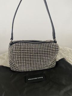 （分類：）位於 。 由 more.too 提交（商品編號 1458257178，圖片 1）。簡介： 。
