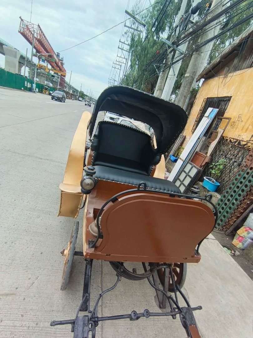 Antique karwahe (Category: Outdoor Furniture) located in Caloocan City. Submitted by victoria52 (Listing ID 1458164335, Image 3). Description: Antique karwahe restored fully furnish in good condition from the nayong Pilipino Clark pampangga...