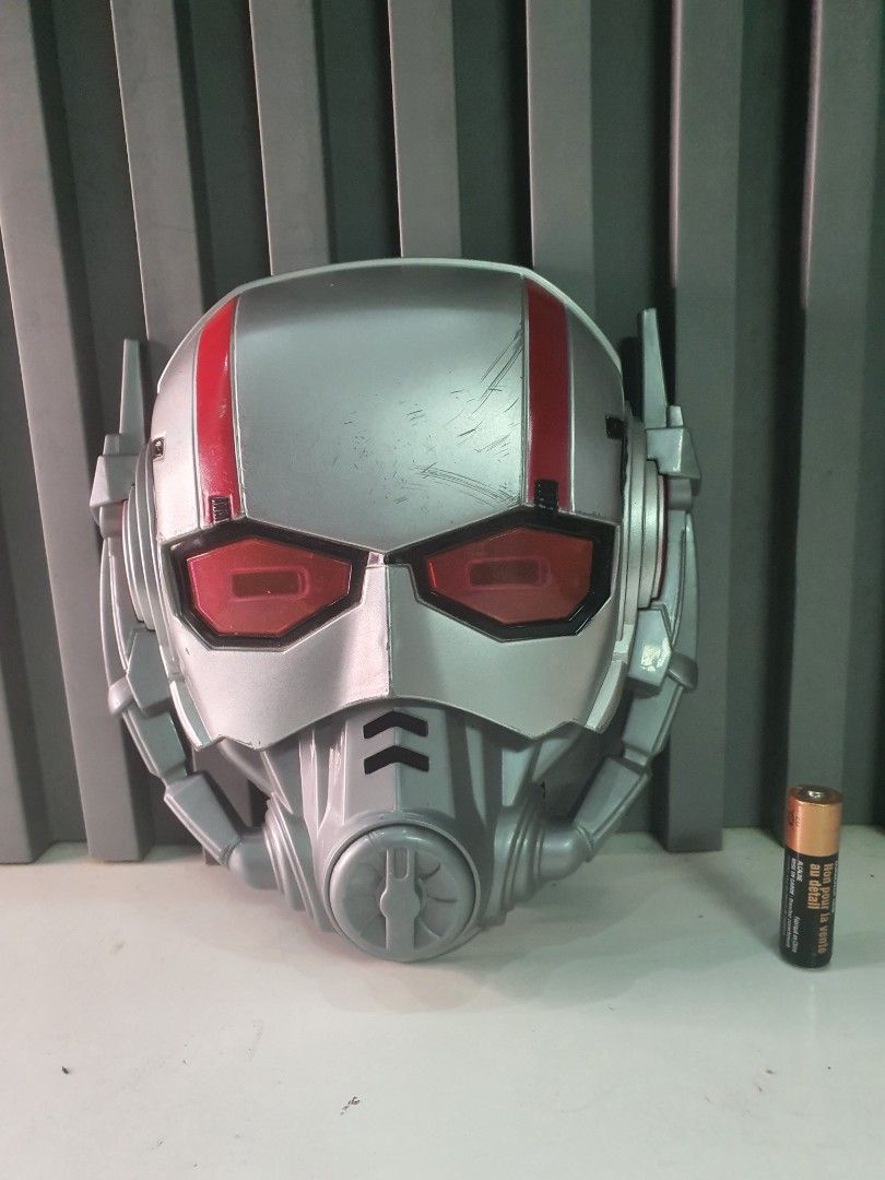 Antman toy mask (Category: Figurines & Statues) located in Tarlac. Submitted by ziv_surplus (Listing ID 1458150371, Image 1). Description: .