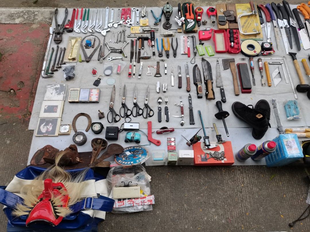 Assorted Tools (Category: Construction Tools & Equipment) located in Pasay City. Submitted by redivhan (Listing ID 1458116168, Image 3). Description: - Assorted tools including hammers, saws, pliers, screwdrivers, and more. - Unique masks included. - Compass and other interesting bits and pieces. - Ideal for DIY enthusiasts and collectors. - Please check photos for a complete list of items. Meetup Mall of Asia J&T Express / Lalamove Gcash Payment