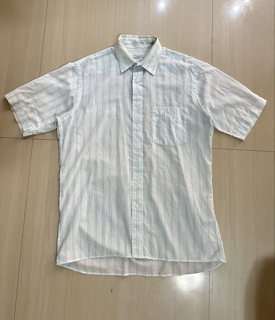 Authentic Christian Dior (Category: Activewear) located in Alitagtag. Submitted by bhthrift_30 (Listing ID 1458124919, Image 3). Description: Authentic Christian Dior Polo Large 1000+sf Minimal tattered sa Neck/ Need wash Dm📩.