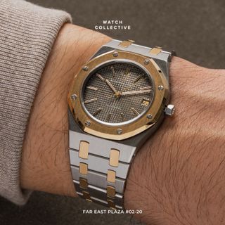 (Category: ) located in . Submitted by watchcollective (Listing ID 1458180898, Image 1). Description: .