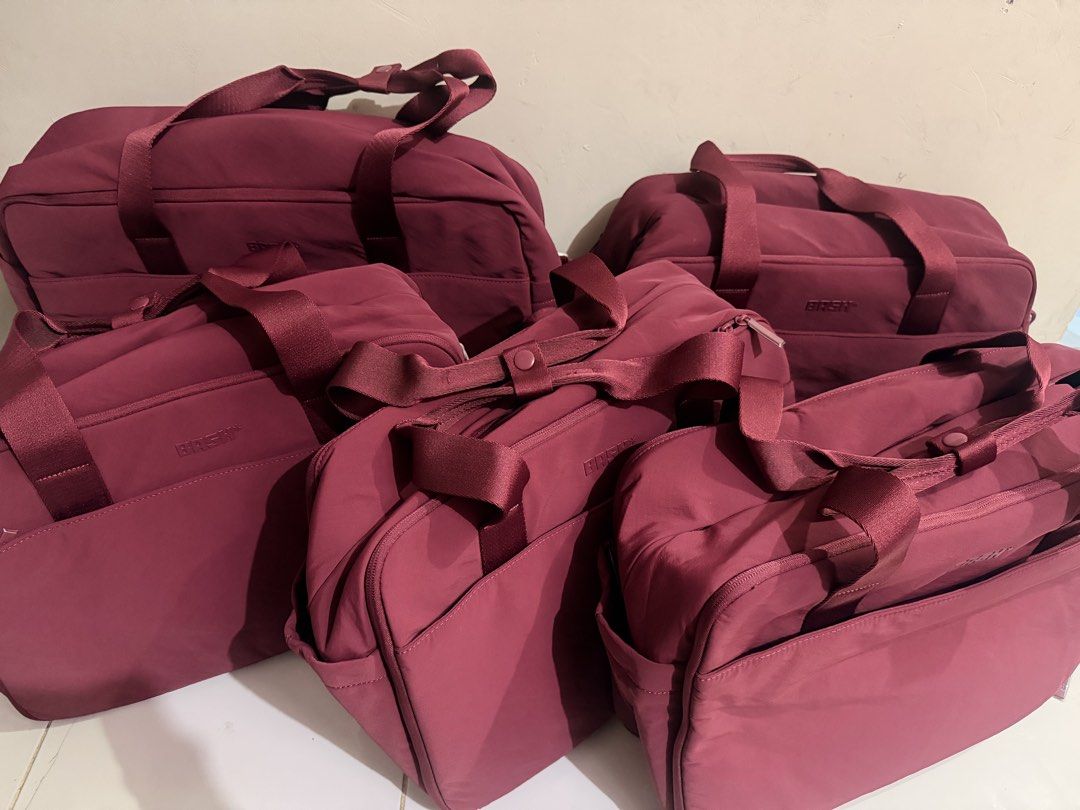 BASH NEW COLLECTION (ALL BRANDNEW) (Category: Shoulder Bags) located in Quezon City. Submitted by kaye3435 (Listing ID 1458204188, Image 2). Description: BASH NEW COLLECTION AVAILABLE FOR LOWPRICE🥰 UPDATED STOCK : 2100 mini weekender dune 1200 otg dune 1k trailbag terra, dune YAN NALANG PO MERON WAG NA MAGHANAP NG WALA 📍QC lalamove only no meetups. Tska po payment pagnacheck na ni rider na nabook nyo item💋.