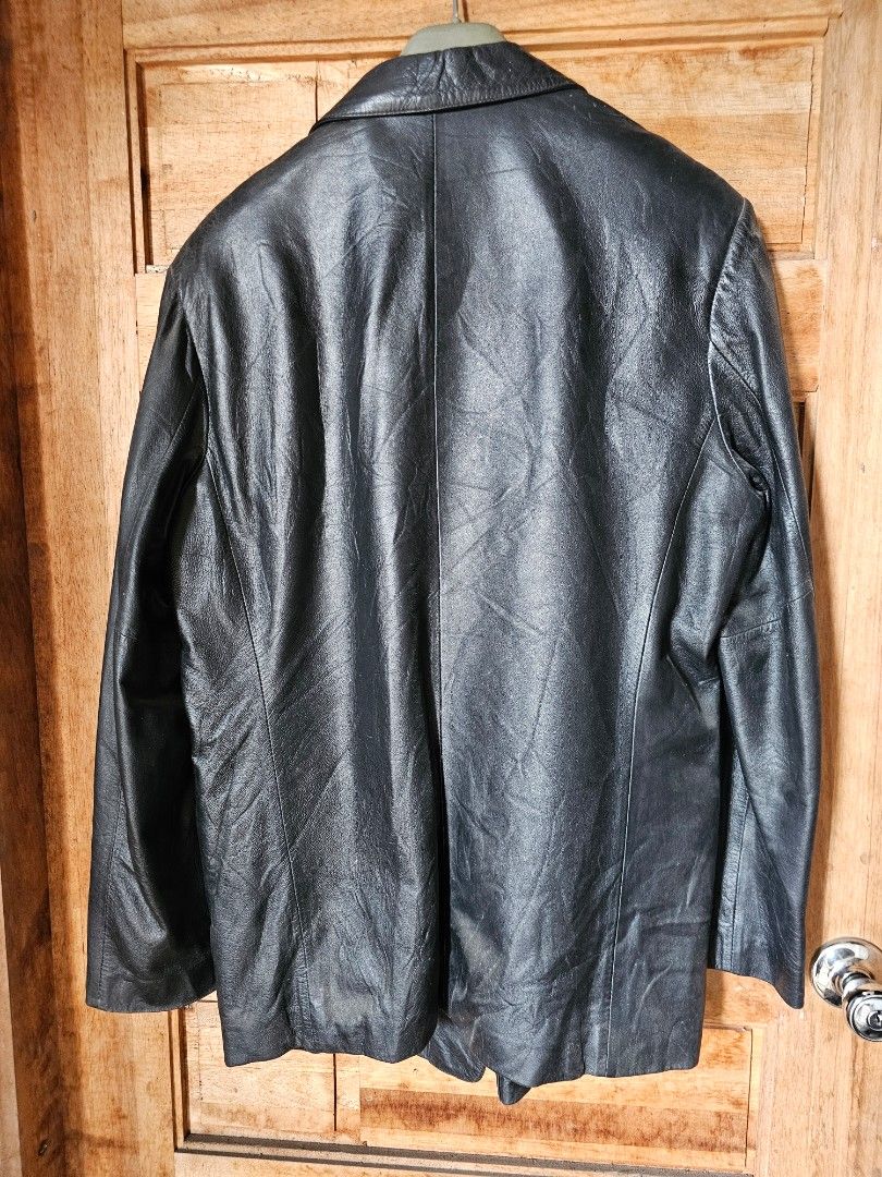 BGSD Men Noah 2-Button Lambskin Leather Blazer (Category: Coats, Jackets and Outerwear) located in Tagbilaran City. Submitted by lugarpogi (Listing ID 1458149936, Image 3). Description: - Classic black lambskin leather blazer - Two-button closure - Notched lapels - Two front flap pockets - Versatile for night out or business casual looks - Ideal for layering.